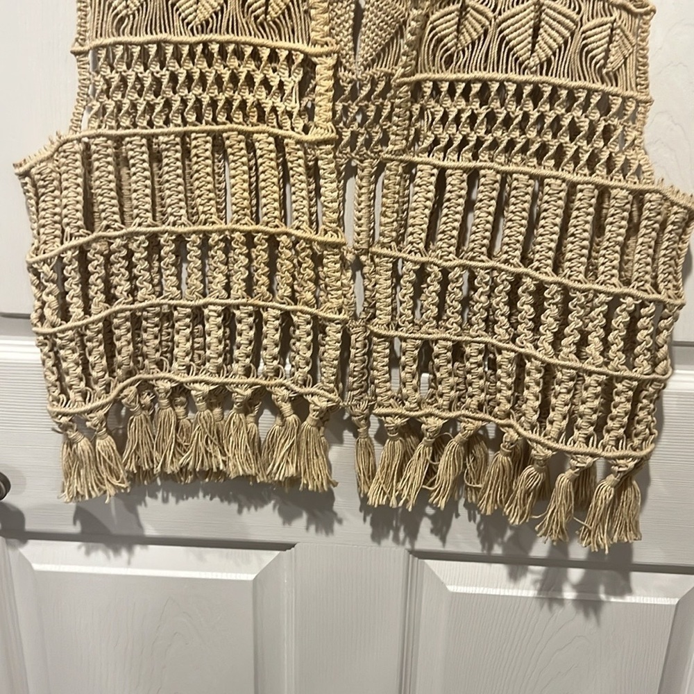 Macrame tan boho crochet fringe vest one size - Picture 4 of 6